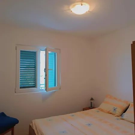 Kostajnsek * Primošten