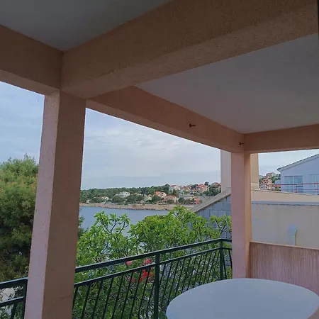 Kostajnsek * Primošten